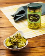 Nella tradizione lucana, le zucchine a scapicia sono un contorno estivo che cattura l'essenza del sole